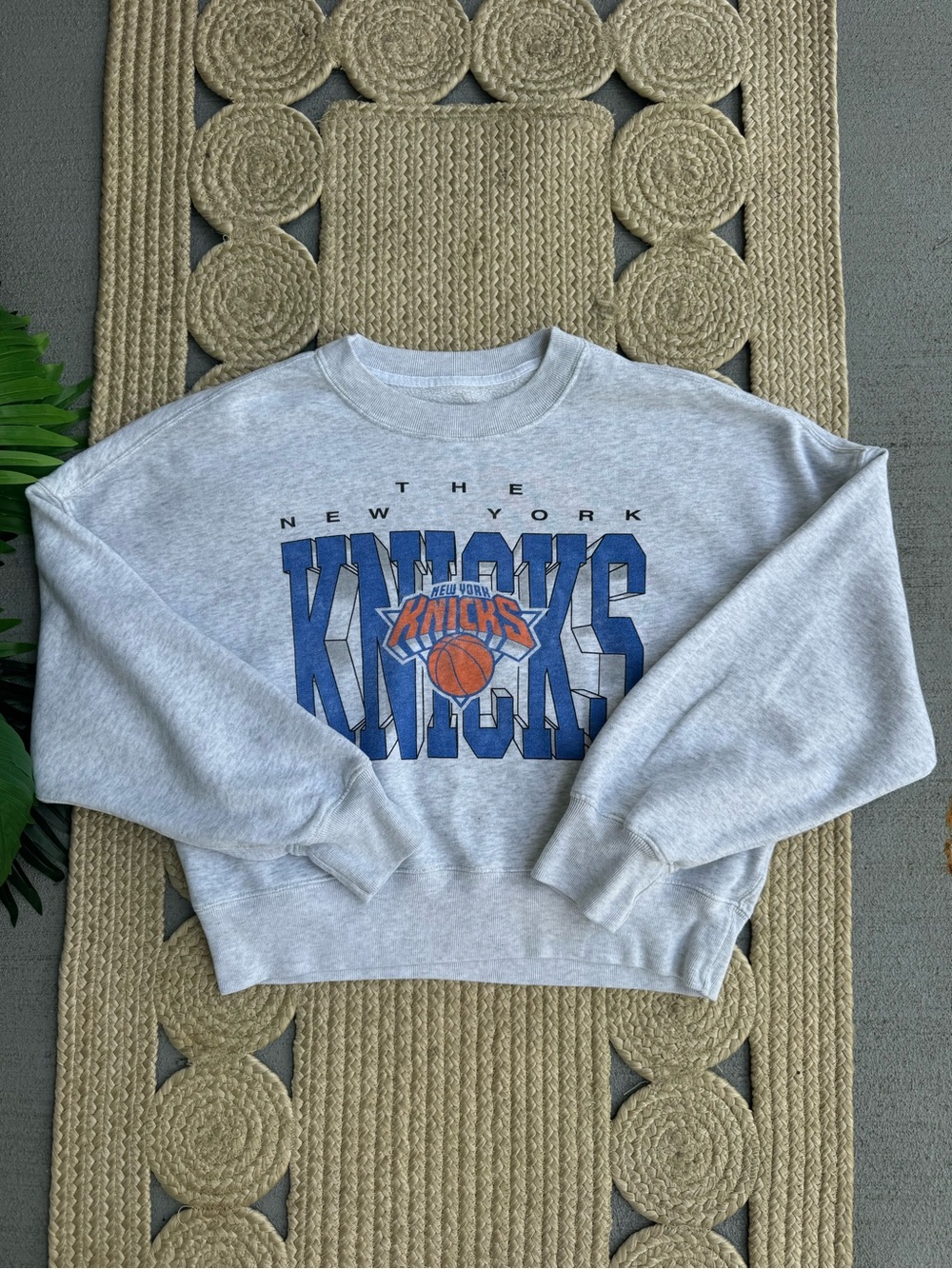 Abercrombie & Fitch New York Knicks NBA Crewneck Sweatshirt Grey Small